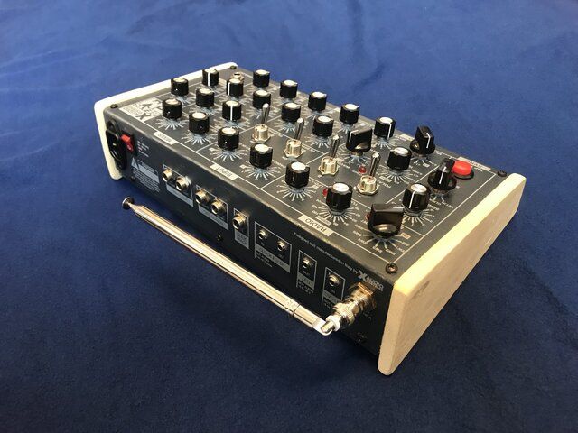 X Audio Systems BEATS FM - радиосинтезатор и стереопроцессор
