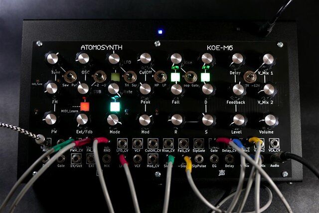 Atomosynth KOE M6 - настольный полумодульный аналоговый синтезатор
